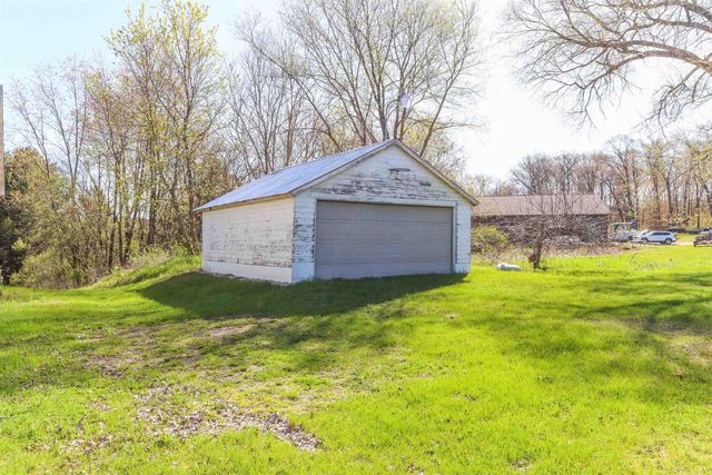 N4618 STATE ROAD 49, Waupaca, WI 54981