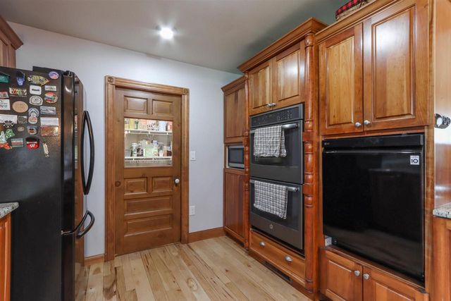 N4618 STATE ROAD 49, Waupaca, WI 54981