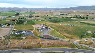 N 7773 Wenas Rd, Selah, WA 98942