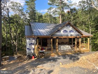 44 LARK CT, Basye, VA 22810