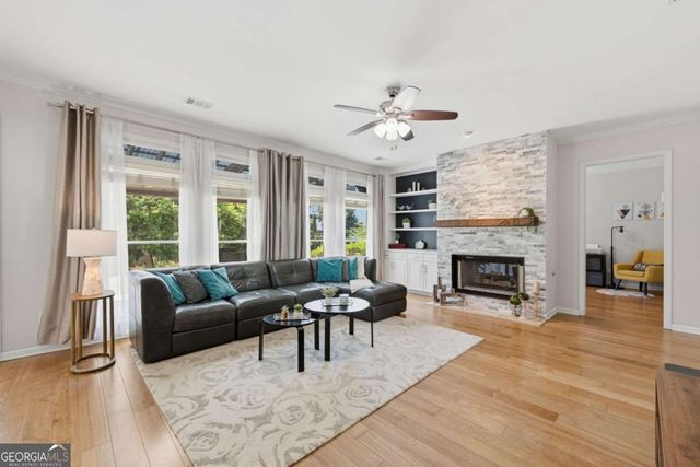 5413 Oxford Chase Way, Atlanta, GA 30338