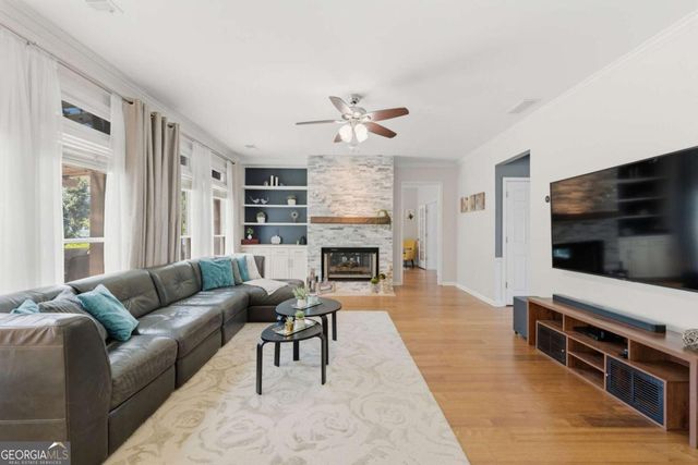 5413 Oxford Chase Way, Atlanta, GA 30338