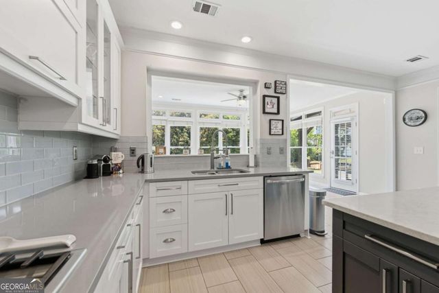 5413 Oxford Chase Way, Atlanta, GA 30338