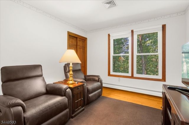530 Bellwood Park Rd, Bethlehem Twp., NJ 08802