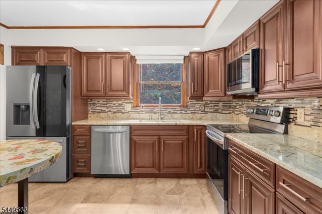 530 Bellwood Park Rd, Bethlehem Twp., NJ 08802