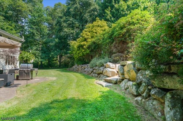 530 Bellwood Park Rd, Bethlehem Twp., NJ 08802