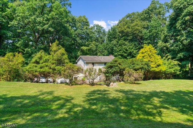 530 Bellwood Park Rd, Bethlehem Twp., NJ 08802
