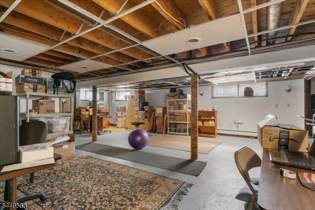 530 Bellwood Park Rd, Bethlehem Twp., NJ 08802