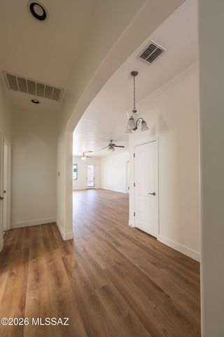 6517 W Castle Pines Way, Tucson, AZ 85757