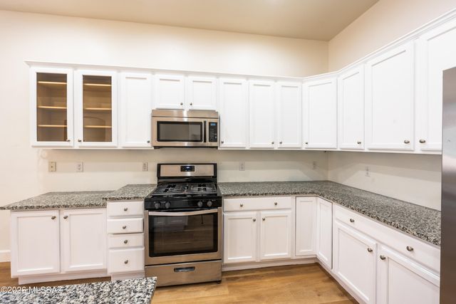 6517 W Castle Pines Way, Tucson, AZ 85757