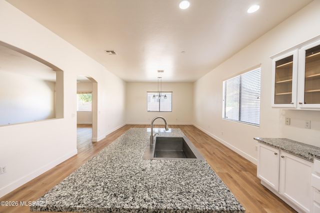 6517 W Castle Pines Way, Tucson, AZ 85757