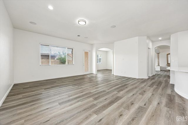 12411 Riverfront Park Drive, Bakersfield, CA 93311