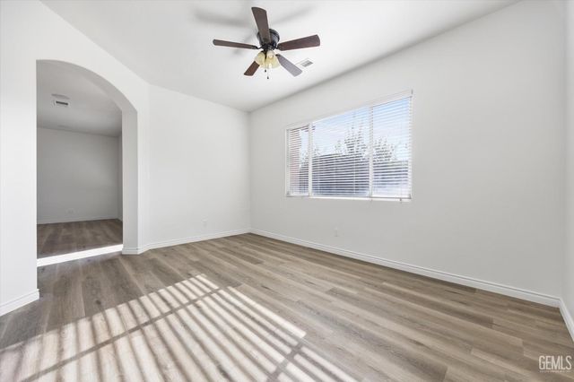 12411 Riverfront Park Drive, Bakersfield, CA 93311