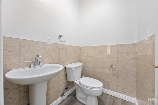 12411 Riverfront Park Drive, Bakersfield, CA 93311