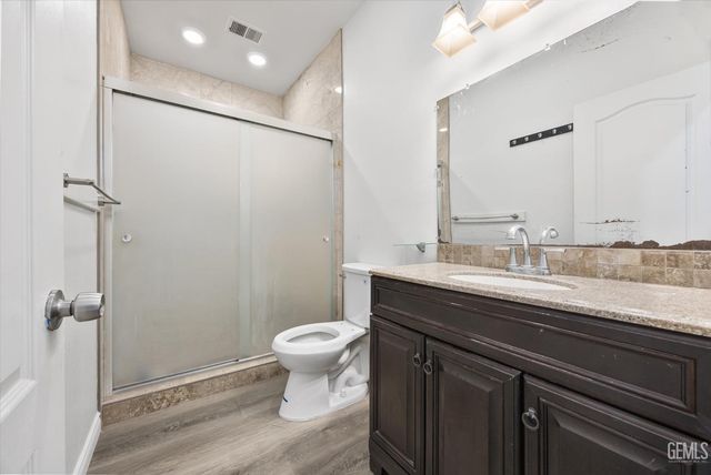 12411 Riverfront Park Drive, Bakersfield, CA 93311