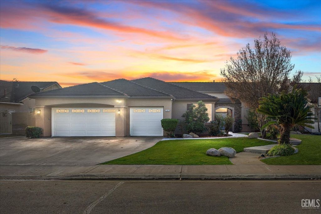 12411 Riverfront Park Drive, Bakersfield, CA 93311