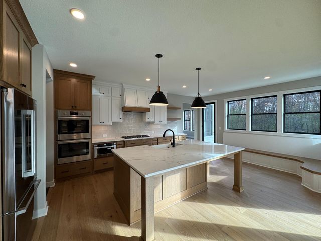 4302 Hillside Drive, Medina, MN 55340