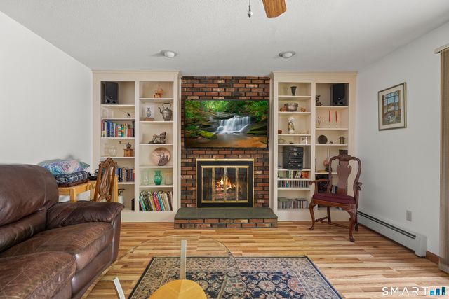 285 Long Hill Drive, Glastonbury, CT 06033