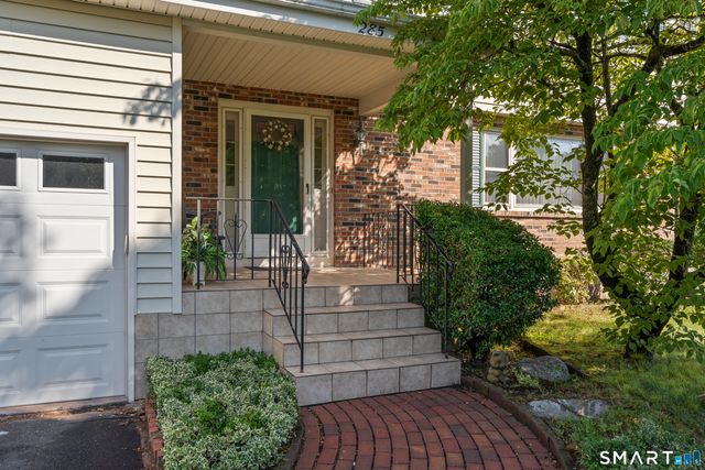 285 Long Hill Drive, Glastonbury, CT 06033