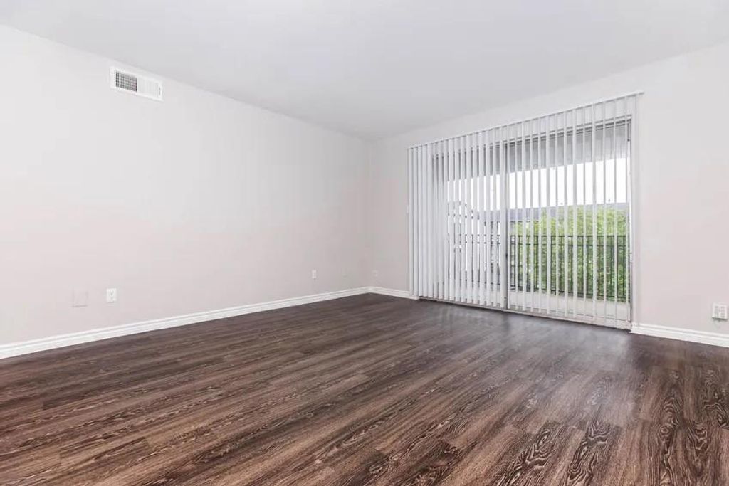 4400 Memorial Drive 32-2236, Houston, TX 77007