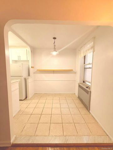 65-70 Booth Street 2B, Rego Park, NY 11374