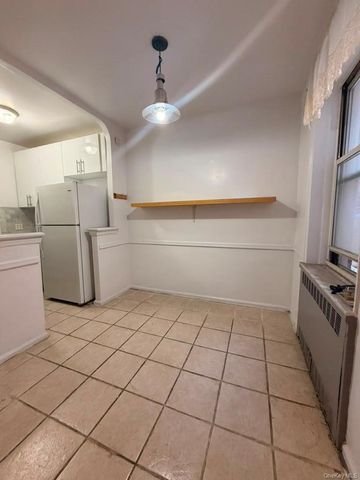 65-70 Booth Street 2B, Rego Park, NY 11374