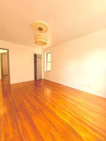 65-70 Booth Street 2B, Rego Park, NY 11374