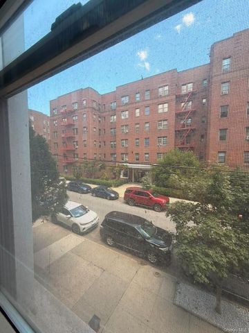 65-70 Booth Street 2B, Rego Park, NY 11374