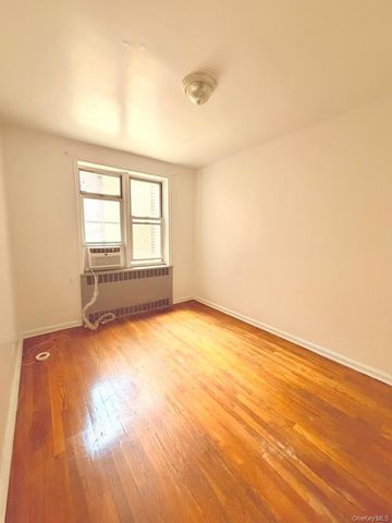 65-70 Booth Street 2B, Rego Park, NY 11374