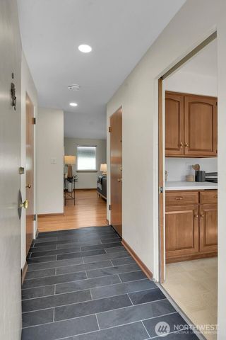 1714 NE Brockman Place, Seattle, WA 98125