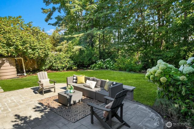 1714 NE Brockman Place, Seattle, WA 98125