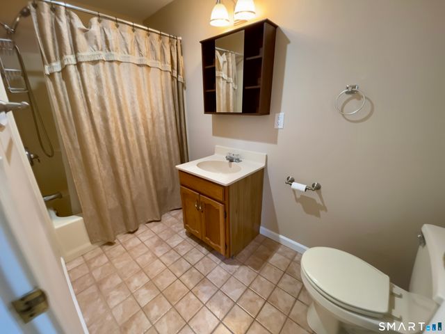 65 Sandpiper Crescent 65, Milford, CT 06460