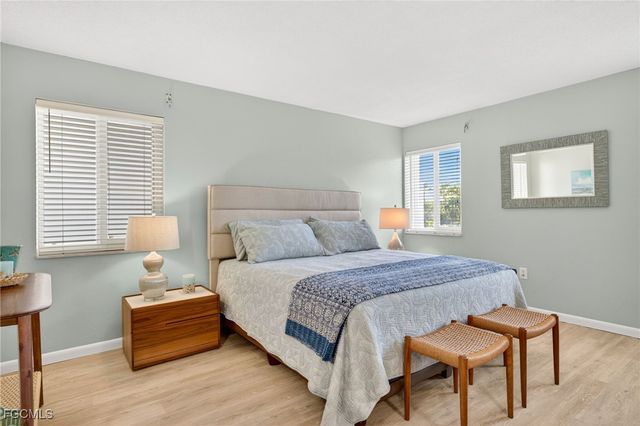 1341 Middle Gulf DR 2-A, Sanibel, FL 33957