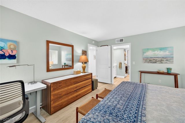 1341 Middle Gulf DR 2-A, Sanibel, FL 33957