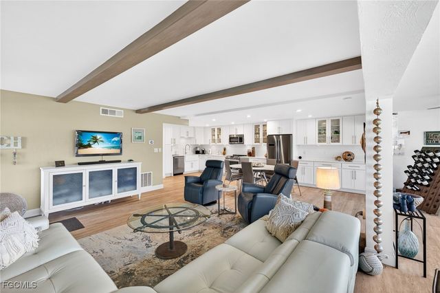 1341 Middle Gulf DR 2-A, Sanibel, FL 33957