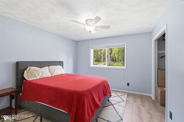 2871 E Fairview Loop, Wasilla, AK 99654