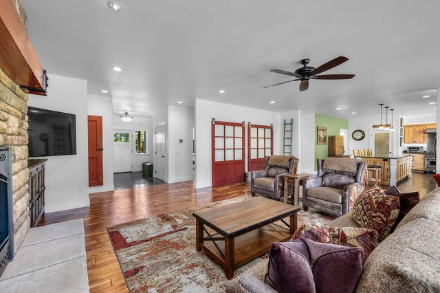 10135 NW Coyner Avenue, Redmond, OR 97756