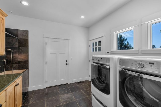 10135 NW Coyner Avenue, Redmond, OR 97756