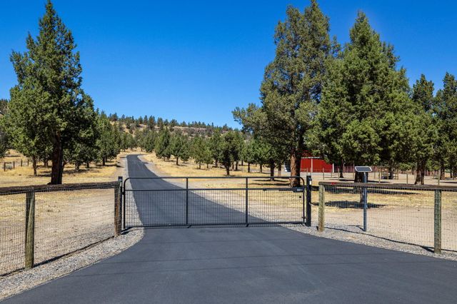 10135 NW Coyner Avenue, Redmond, OR 97756