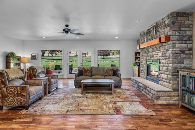 10135 NW Coyner Avenue, Redmond, OR 97756