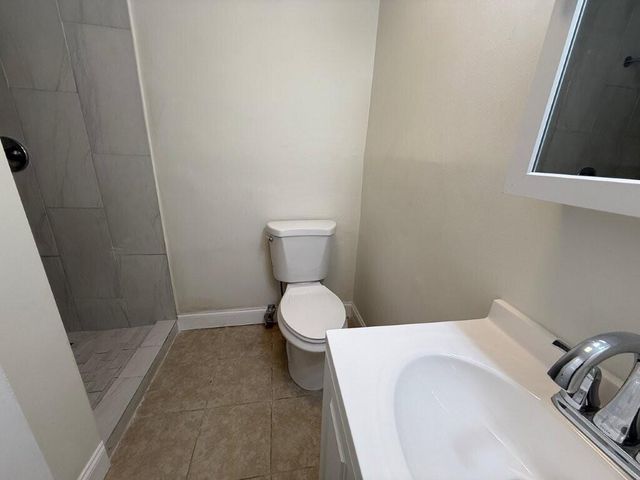 265 SW 7th Street 4, Boca Raton, FL 33432