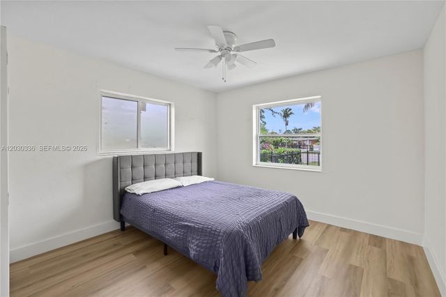 579 NW 119th St, Miami, FL 33168