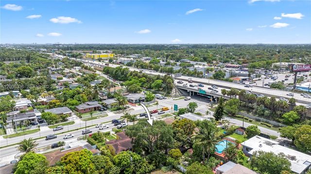 579 NW 119th St, Miami, FL 33168