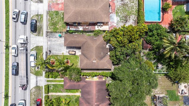 579 NW 119th St, Miami, FL 33168