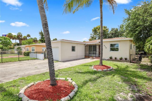 579 NW 119th St, Miami, FL 33168