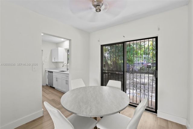579 NW 119th St, Miami, FL 33168
