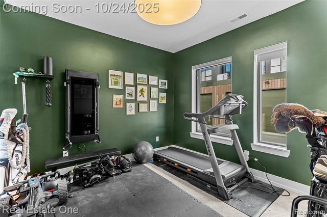 2837 Brush, Detroit, MI 48322