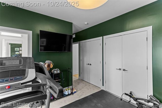 2837 Brush, Detroit, MI 48322