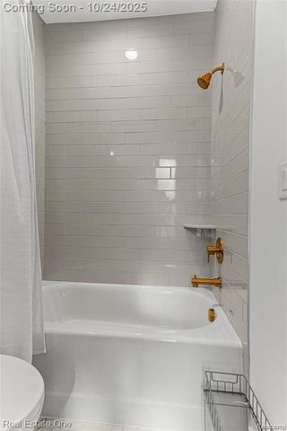 2837 Brush, Detroit, MI 48322