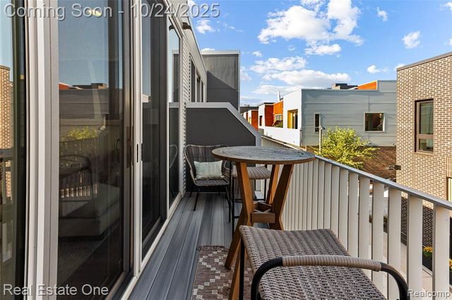 2837 Brush, Detroit, MI 48322